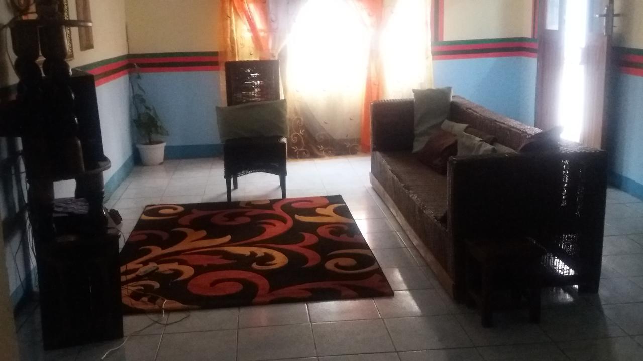 Kumunzi Backpackers Hostel Lusaka Exterior photo