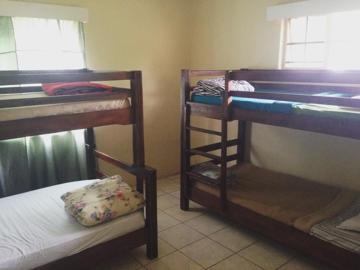 Kumunzi Backpackers Hostel Lusaka Exterior photo